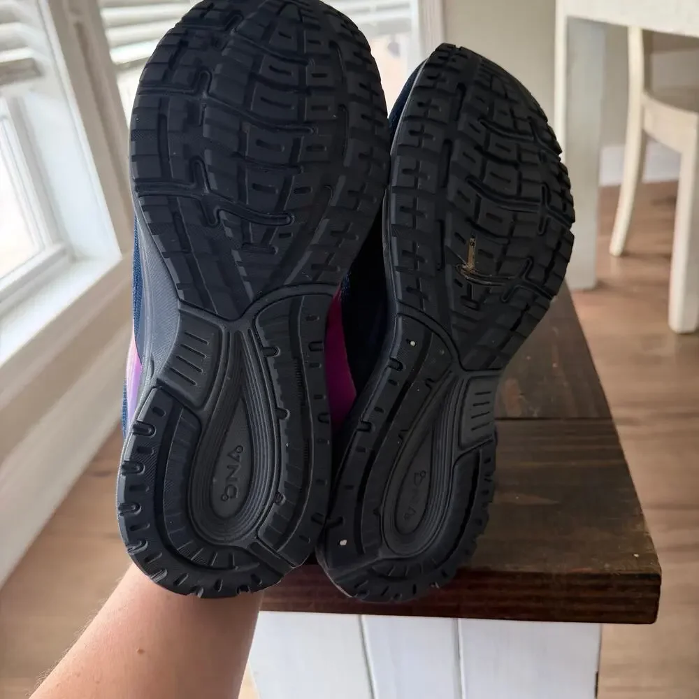 Brooks Navy Sneakers with Pink Purple Logo